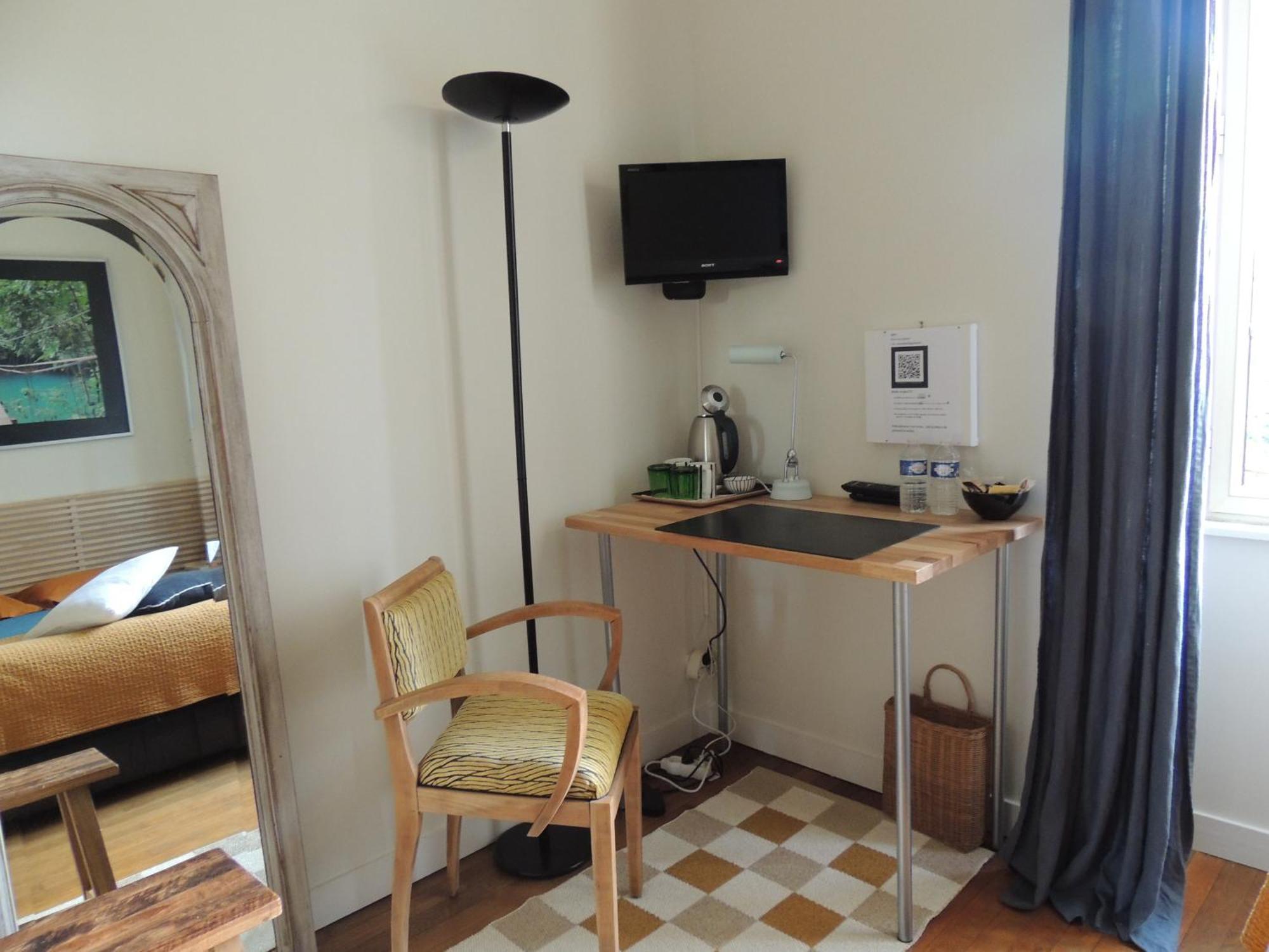 Chambre D'Hote Le Jardin De L'Esplanade Rennes Centre Et Gare エクステリア 写真